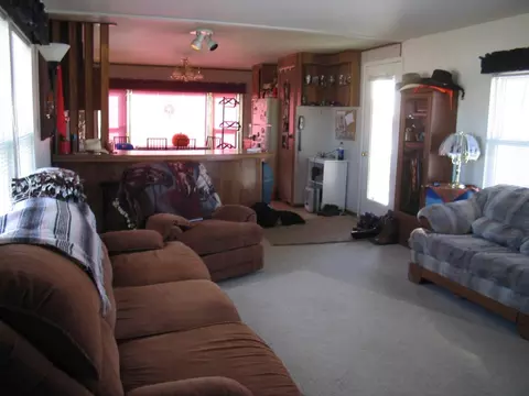 1830 32nd St W, Williston, ND 58801 photo 4
