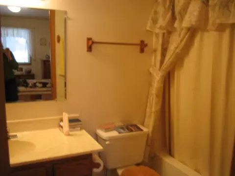 509 6th Ave W, Williston, ND 58801 photo 9