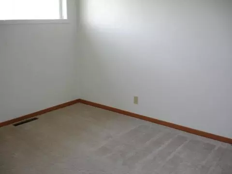 323 4th Ave E, Ray, ND 58849 photo 2