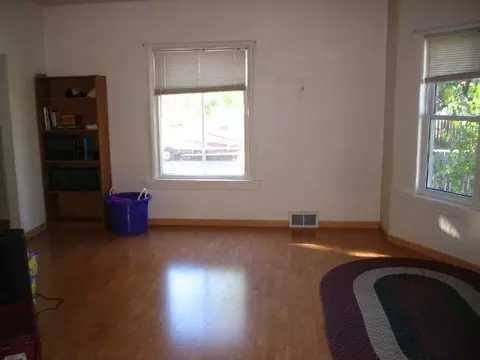 501 4th Ave E, Williston, ND 58801 photo 2