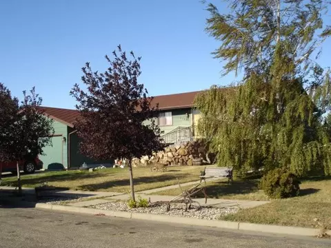 2509 14th Avene W, Williston, ND 58801 photo 1