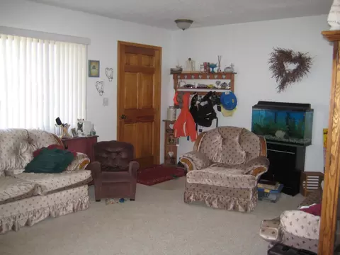 2509 14th Avene W, Williston, ND 58801 photo 2