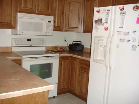 2202 15th Ave W, Williston, ND 58801 photo 4