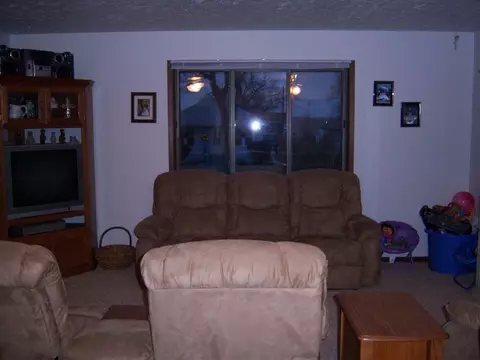 409 4th Ave E, Williston, ND 58801 photo 8