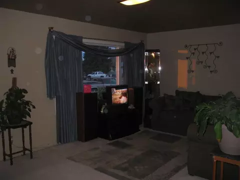 1103 15th St W, Williston, ND 58801 photo 3