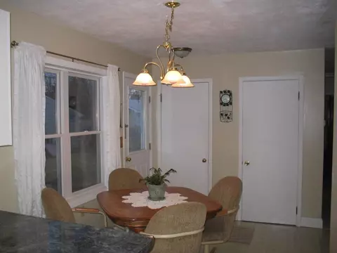 1103 15th St W, Williston, ND 58801 photo 6