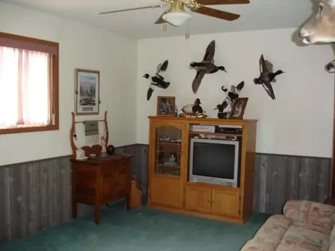2317 17th Cir W, Williston, ND 58801 photo 8