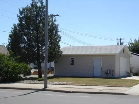 215 14th St W, Williston, ND 58801 photo 2