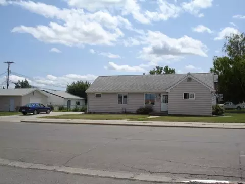 215 14th St W, Williston, ND 58801 photo 1