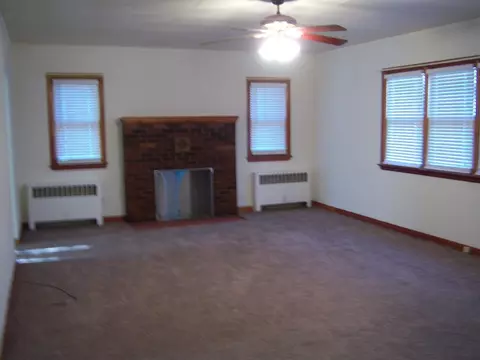 1006 Main St, Williston, ND 58801 photo 3