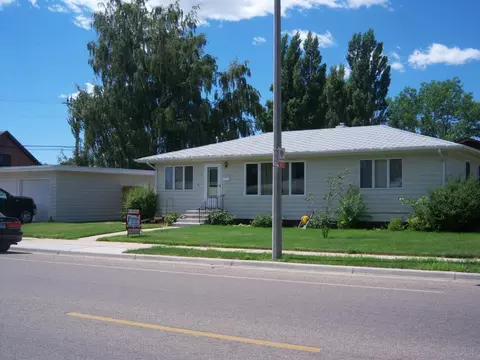1115 6th Ave W, Williston, ND 58801 photo 1