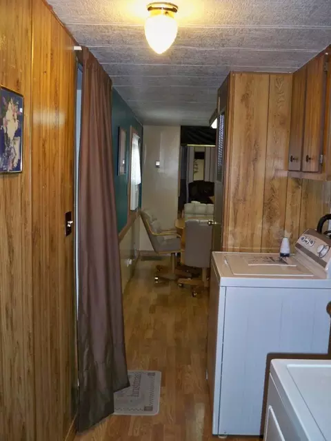 2701 10th Ave W, Williston, ND 58801 photo 12