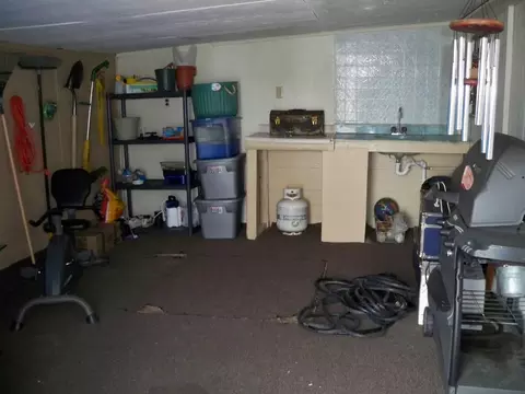 2701 10th Ave W, Williston, ND 58801 photo 2