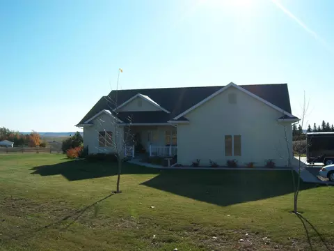 4924 Country Ln, Williston, ND 58801 photo 1