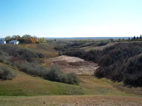 4924 Country Ln, Williston, ND 58801 photo 3