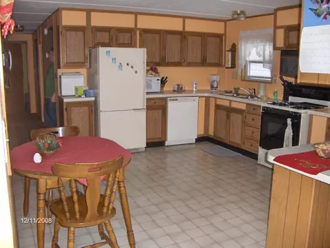 3302 University Ave, Williston, ND 58801 photo 9