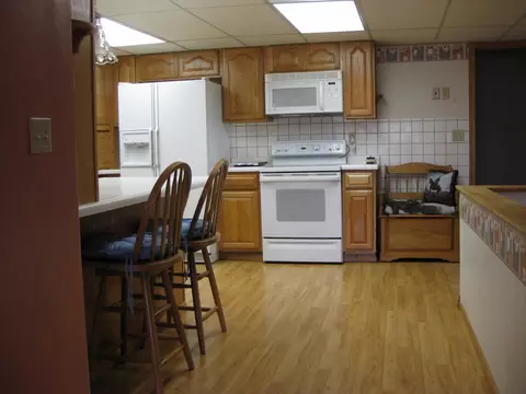 511 15 Th Ave W, Williston, ND 58801 photo 2
