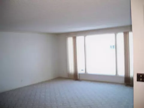 1223 8th Ave W, Williston, ND 58801 photo 2