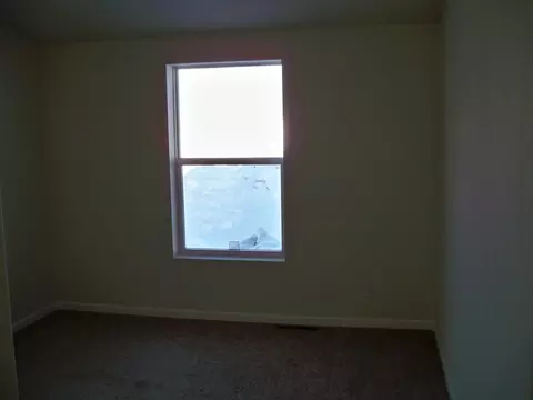 2405 12th Ave W, Williston, ND 58801 photo 6