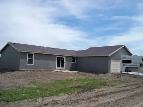 2405 12th Ave W, Williston, ND 58801 photo 12