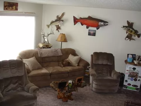 2608 19th Ave W, Williston, ND 58801 photo 2