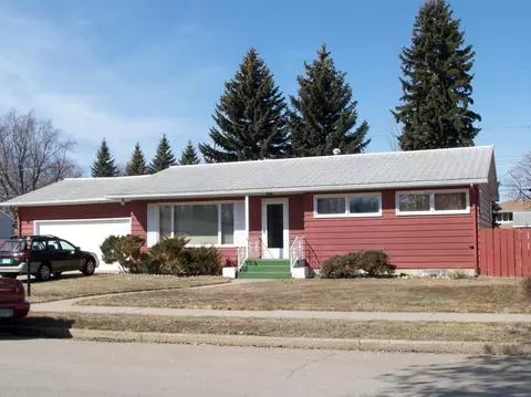 1301 E Hillcourt E, Williston, ND 58801 photo 1