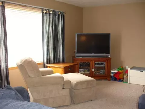 1220 Park Place Pl, Williston, ND 58801 photo 2