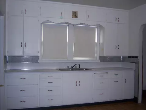 2030 University Ave, Williston, ND 58801 photo 2