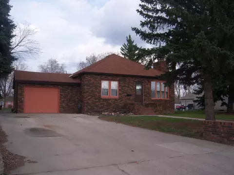 2030 University Ave, Williston, ND 58801 photo 1