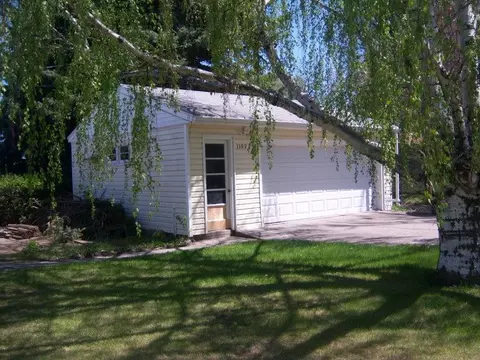 1109 Hillcourt, Williston, ND 58801 photo 2