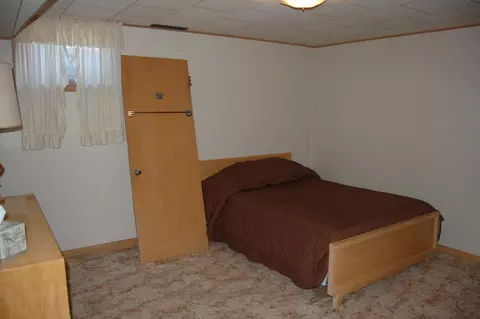 1109 Hillcourt, Williston, ND 58801 photo 21