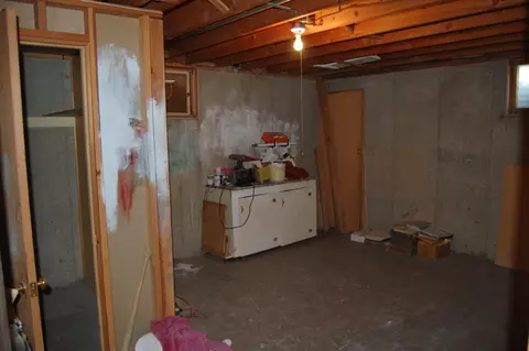 1109 Hillcourt, Williston, ND 58801 photo 22