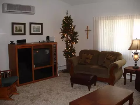 1611 5th Ave W, Williston, ND 58801 photo 9