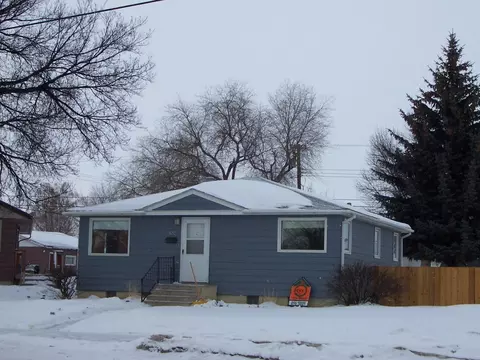 520 11th St W, Williston, ND 58801 photo 1