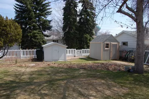 1310 4th Ave E, Williston, ND 58801 photo 26