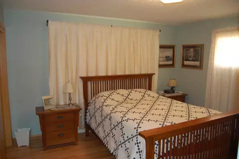 1310 4th Ave E, Williston, ND 58801 photo 5