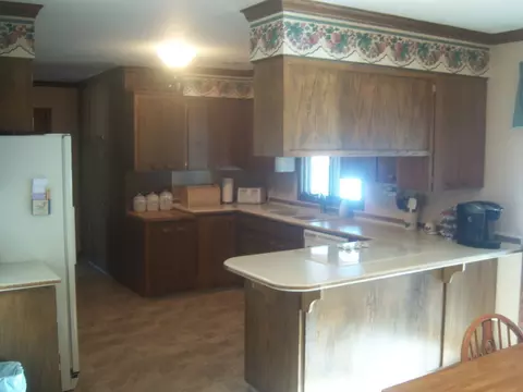 1322 E Hillcourt, Williston, ND 58801 photo 8