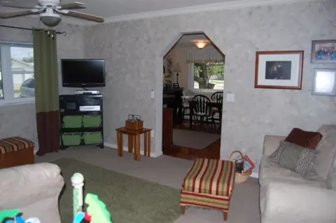907 5th St W, Williston, ND 58801 photo 9