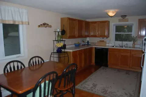 907 5th St W, Williston, ND 58801 photo 5