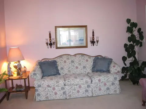 2113 7th Ave E, Williston, ND 58801 photo 4