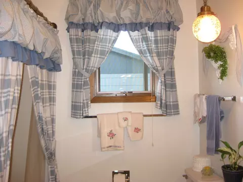 2113 7th Ave E, Williston, ND 58801 photo 7