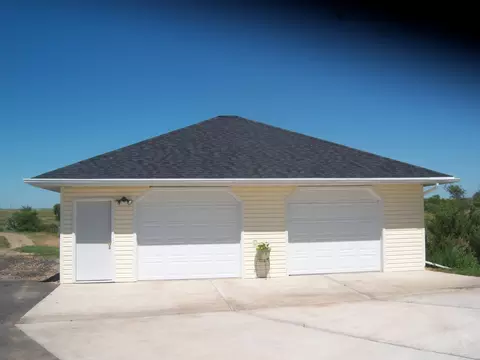 5111 139th Ave NW, Williston, ND 58801 photo 2