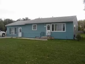 412 42nd St E, Williston, ND 58801 photo 1