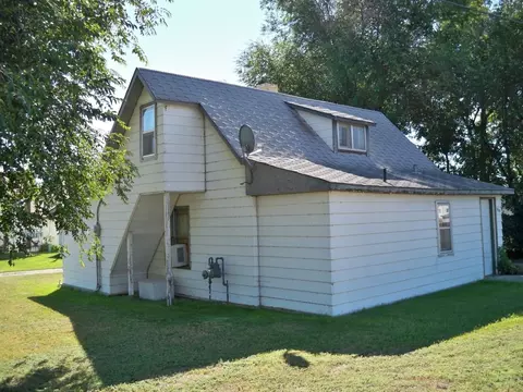 1020 Reclamation Dr E, Williston, ND 58801 photo 1