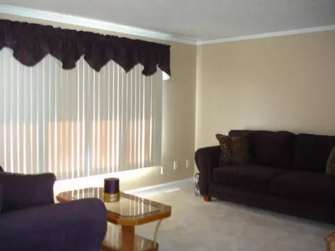 1830 27th St W, Williston, ND 58801 photo 2