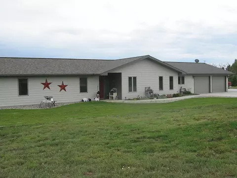 4930 Lake View Loop, Williston, ND 58801 photo 1