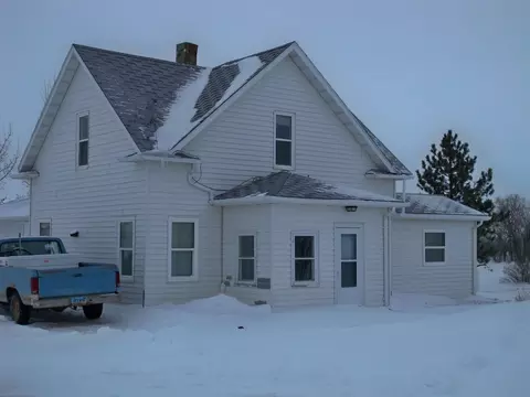 4725 153rd Ave NW, Williston, ND 58801 photo 1