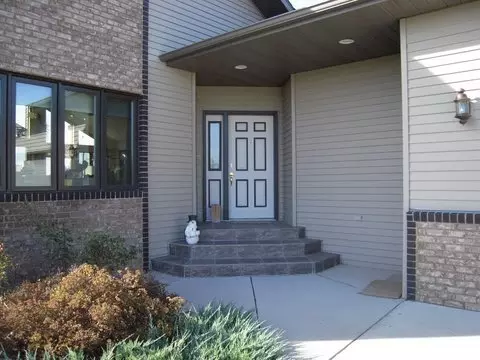 4935 Western Way, Williston, ND 58801 photo 2