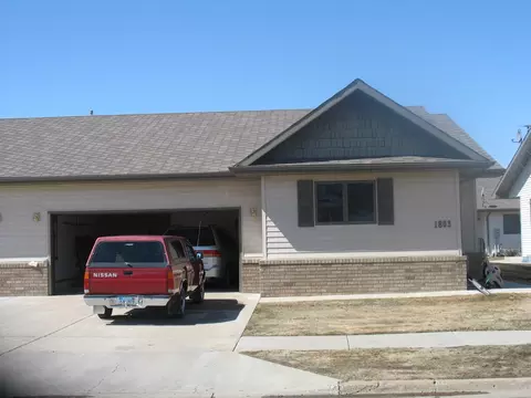1803 15th Ave W, Williston, ND 58801 photo 1