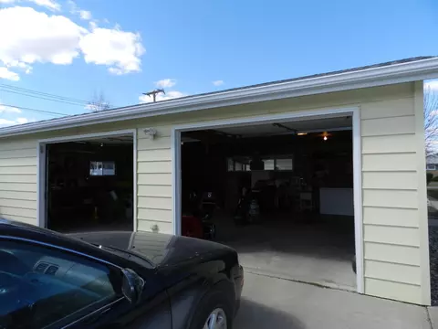 212 20th St E, Williston, ND 58801 photo 24